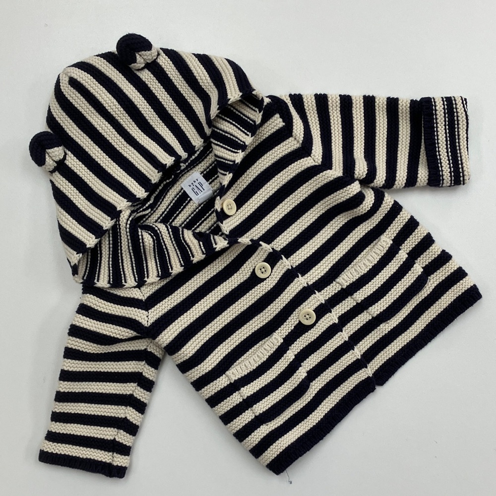 Baby Gap Cardigan (size 3-6m)